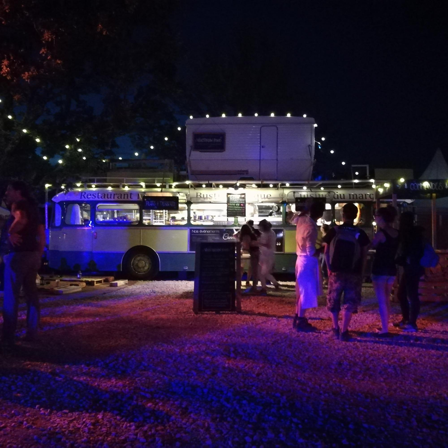 Food Trucks & Stalls